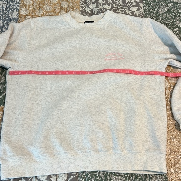 White Fox Boutique Essentials Club Set Crewneck & Sweatpants Grey Marle Pink - Picture 8 of 17